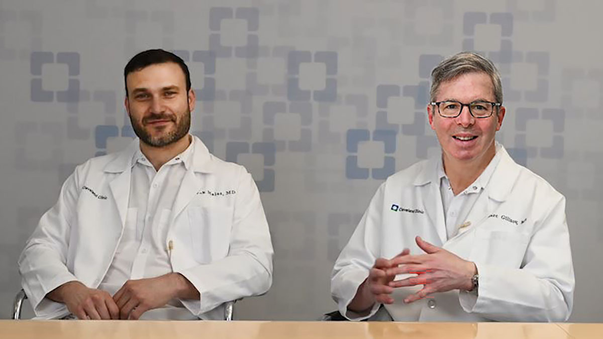 Drs. Marc Gillinov and Tarek Malas answer five key questions about robotic valve surgery benefits.