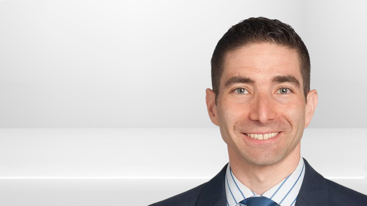 Dr. Ari Garber