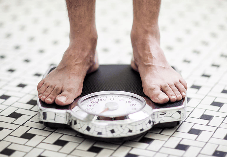 https://assets.clevelandclinic.org/m/24b0a094377546/webimage-weighingSelf-985082410_jpg.png