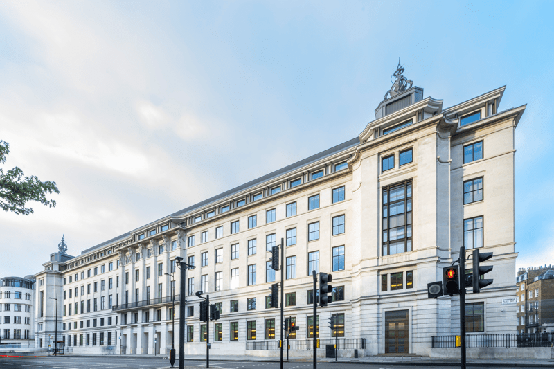 Exterior of Cleveland Clinic building in London.