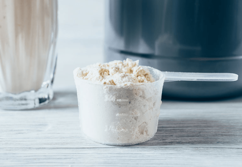 What Does It Mean to Dry Scoop before You Run: Risks & Benefits Explained