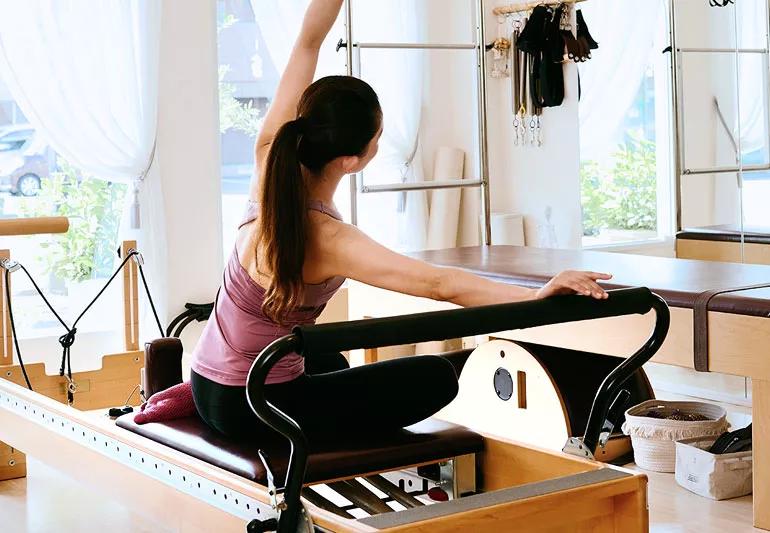 This is a great Pilates bar. It helps me get a great workout#pilates #
