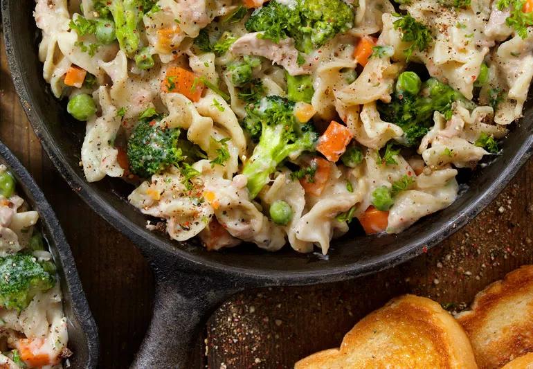 healthy chicken noodle casserole