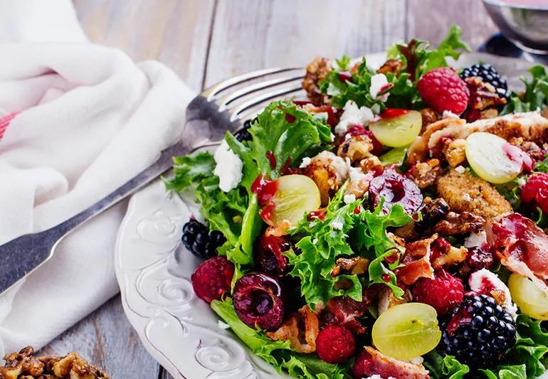 chicken raspberry walnut salad