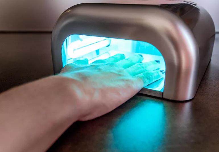 Can Ultraviolet Nail Salon Lamps Give You Skin Cancer