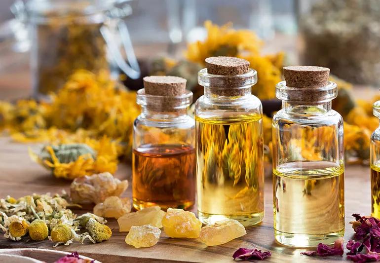 11 Essential Oils: Their Benefits and How To Use Them