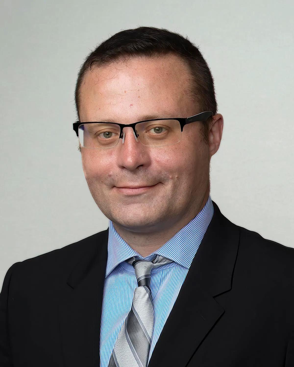 Vitaliy Molchanov, MD