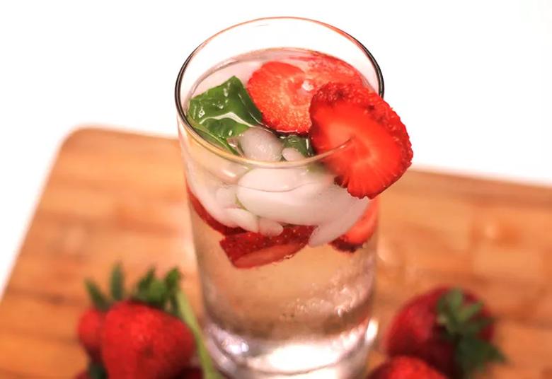 7 Guilt-Free Ways to Quench Your Thirst (Slideshow)