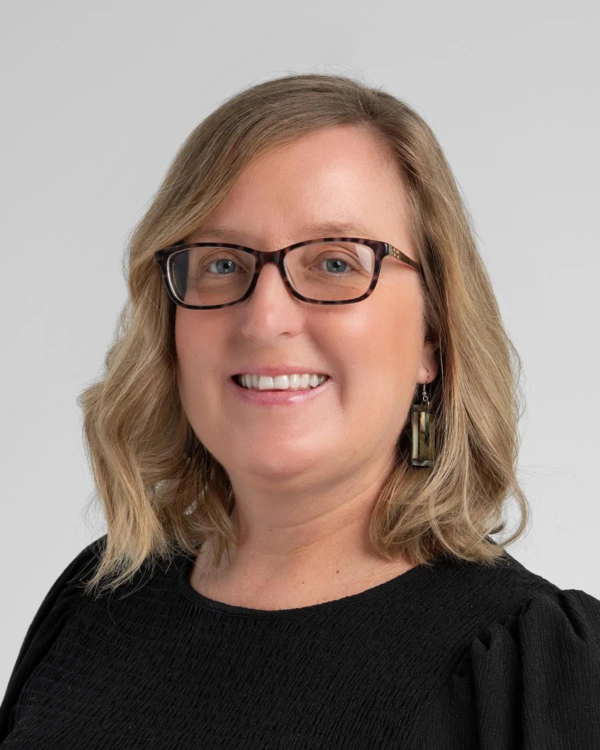 Lyndsey Dannielle Sandy, CNP - Independence, OH - Geriatric Medicine