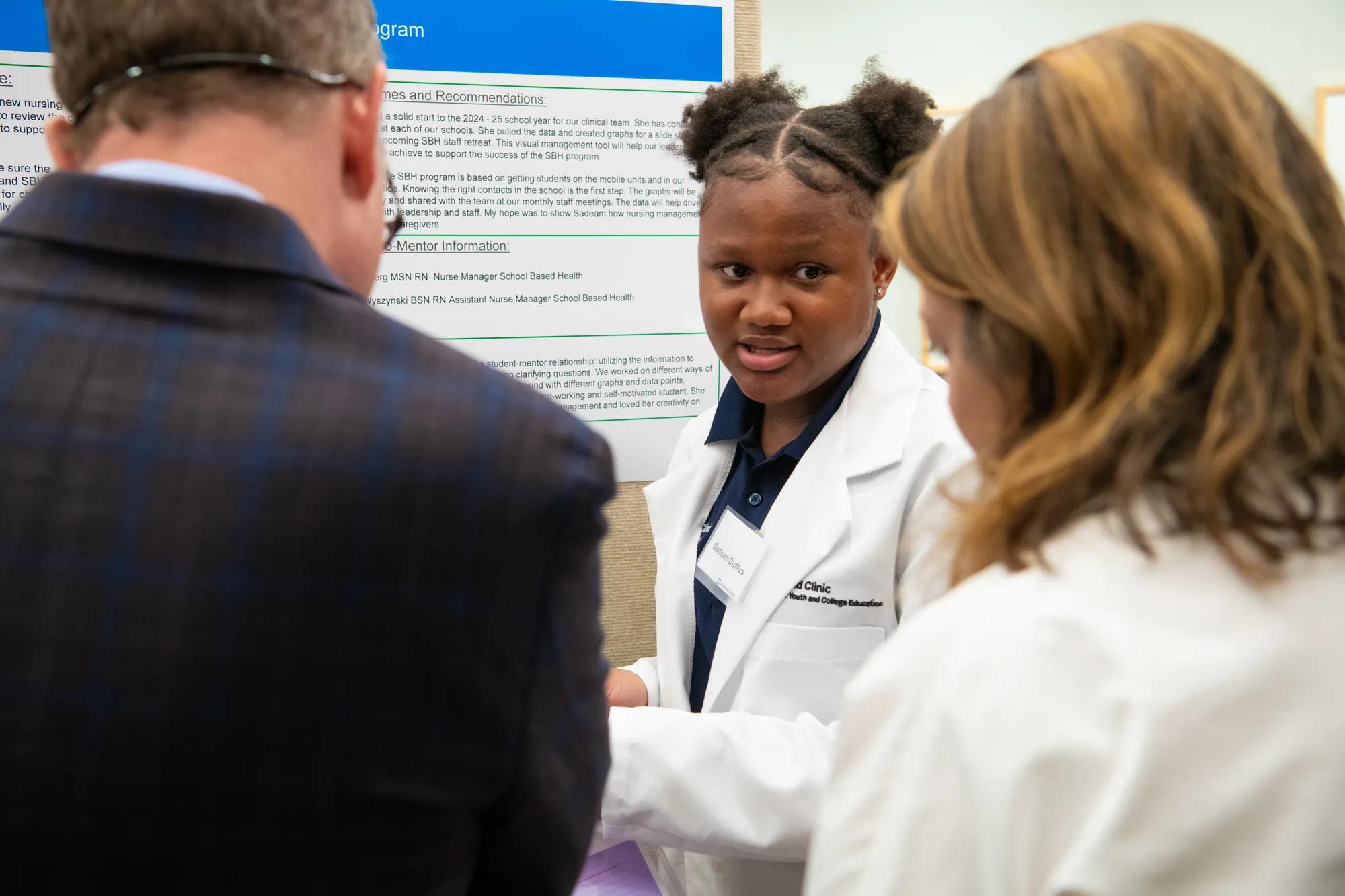 High School Internship Program Focuses on OB/GYN Careers