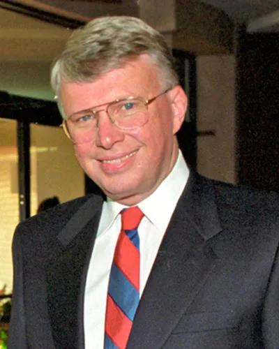 Dr. Floyd (Fred) Loop during his tenure as Cleveland Clinic CEO and Chairman.