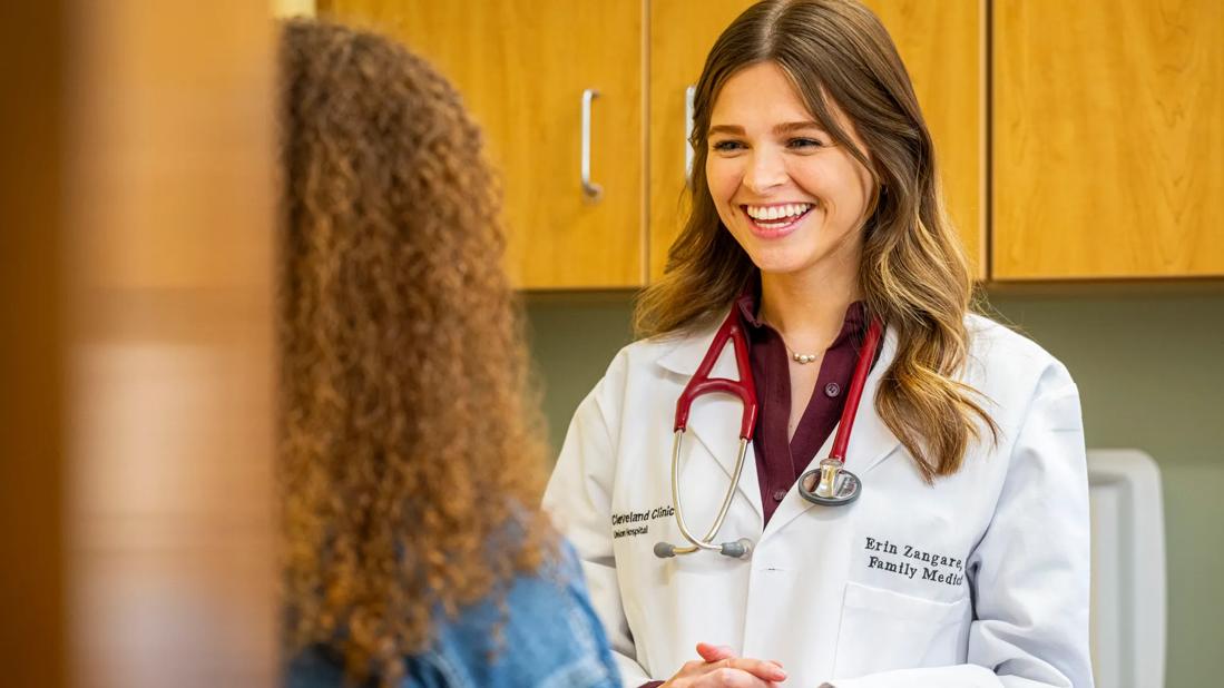 Nurses help medical students at Lakewood Family Medicine