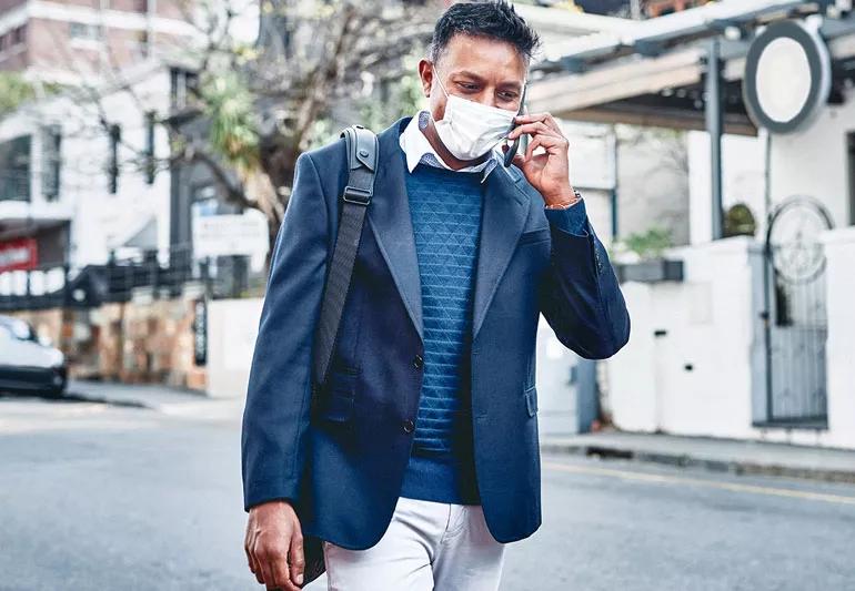 man walking at lunch during pandemic