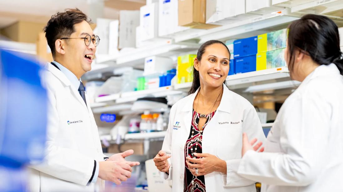 Dr. Recinos and colleagues