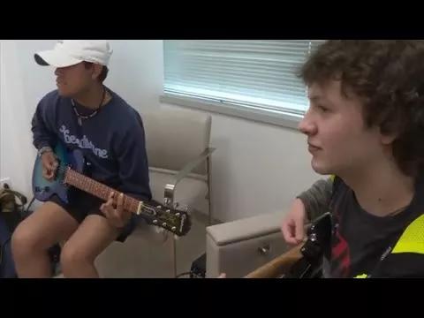Teen Cancer Patients Connect Through Music