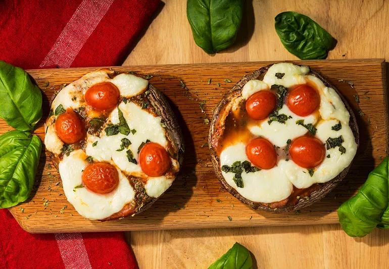 Recipe: Quick English Muffin Pizza