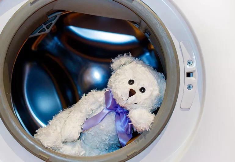 Washing stuffed toys to provide allergy relief