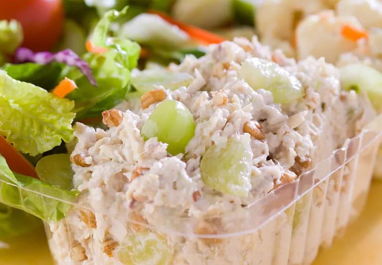 chicken salad with grapes