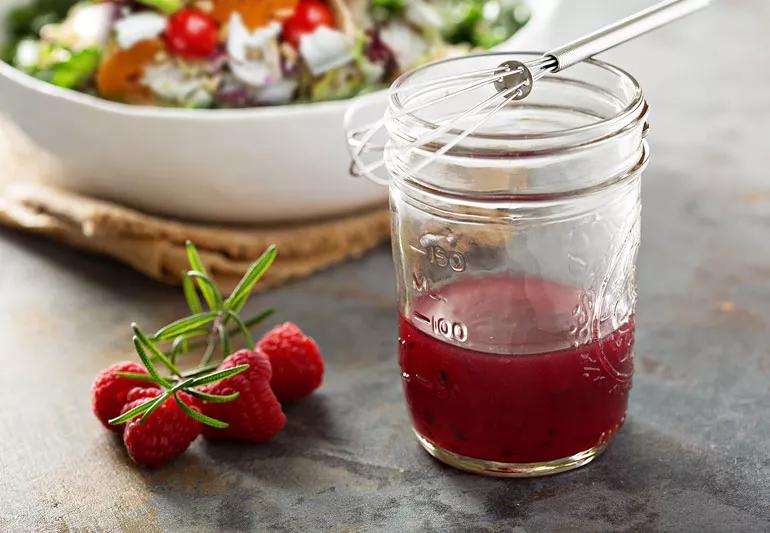 recipe raspberry Chive salad