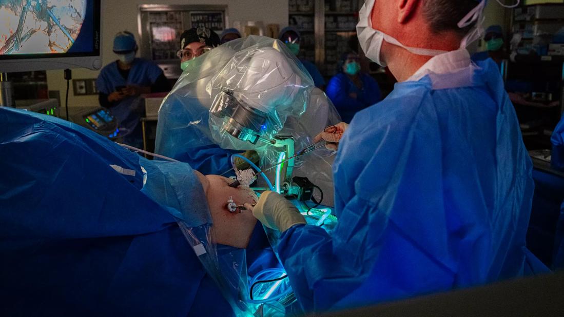 Surgeons performing bariatric surgery