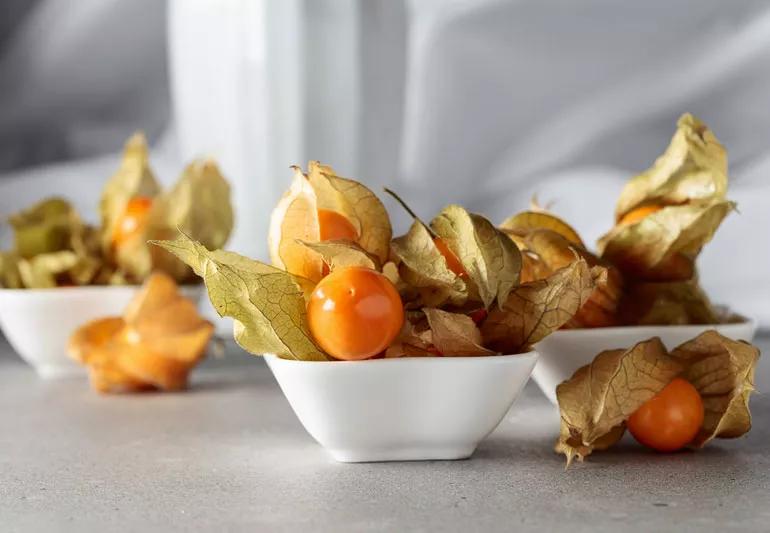 Golden berries cape gooseberries