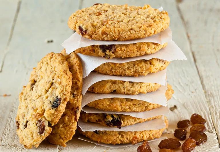 Recipe: Oatmeal Raisin Cookies