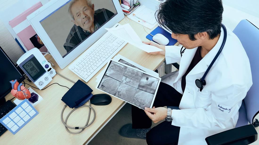 Telemedicine doctors and patients