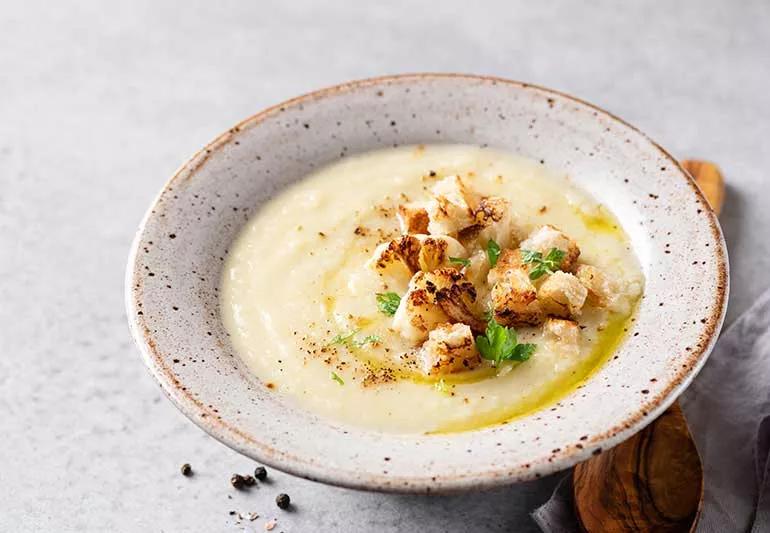 bowl of cauliflower cheddar soup