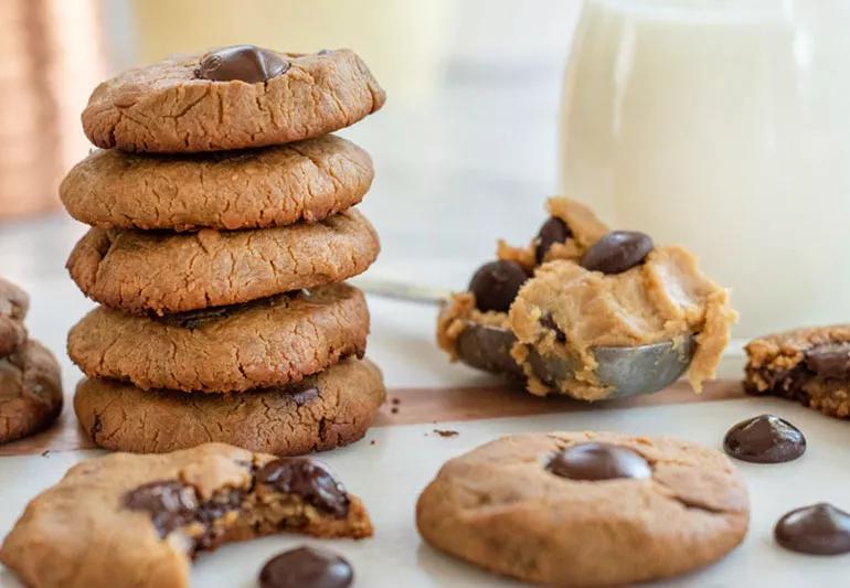 Flourless chocolate chip cookies