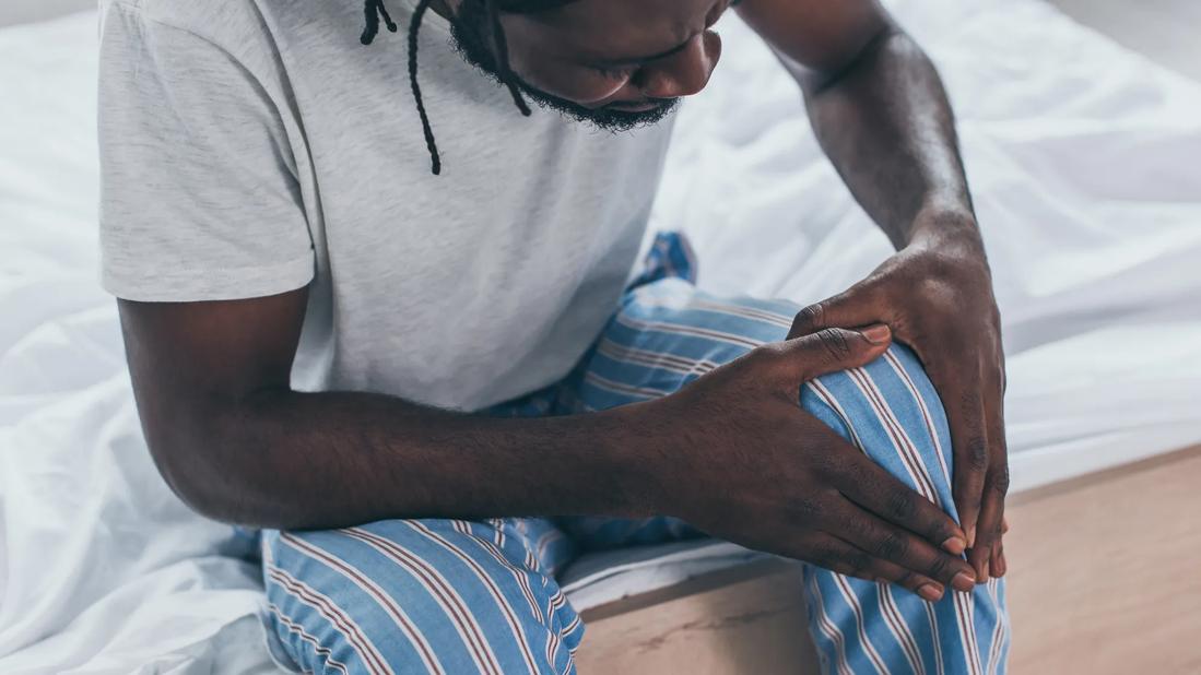 Knee Pain at Night: Causes and Solutions