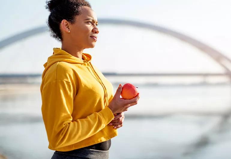 athlete eating after exercise