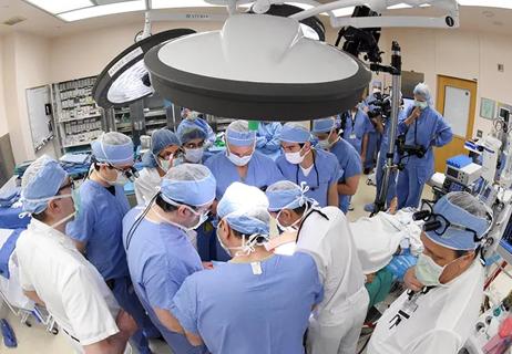 Inside the OR in Cleveland Clinic's first total face transplant