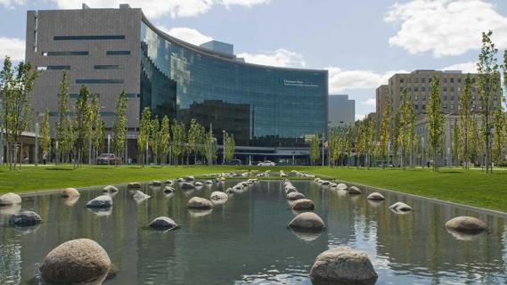Exterior view of Cleveland Clinic Main Campus