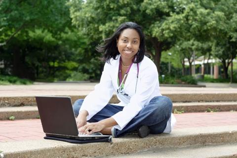 minority med student-121130439_1200