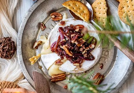 platter with holiday zinfandel chia onion relish and crackers