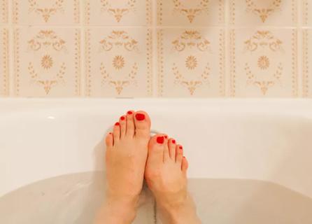 feet in a bath