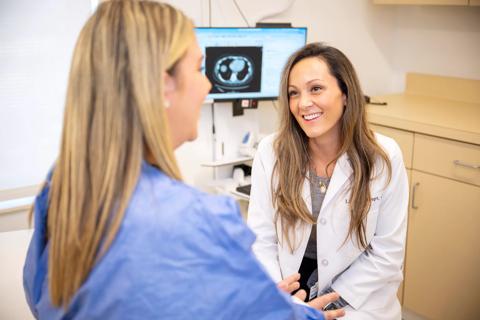 650&#215;450-Women-In-Glickman-Urological-Kidney