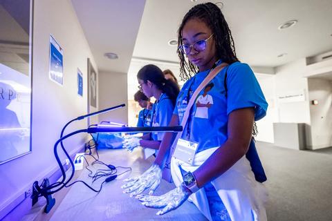 Students wanting to be nurses participating in bootcamp activities