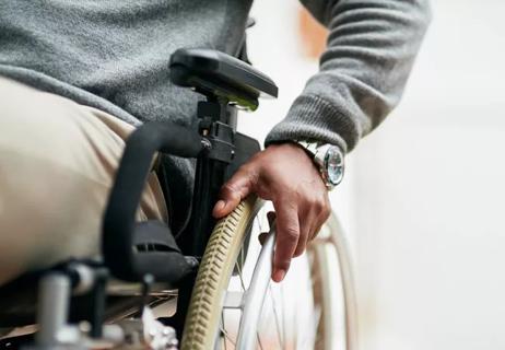 20-NEU-2021319_spinal-cord-injury_650x450