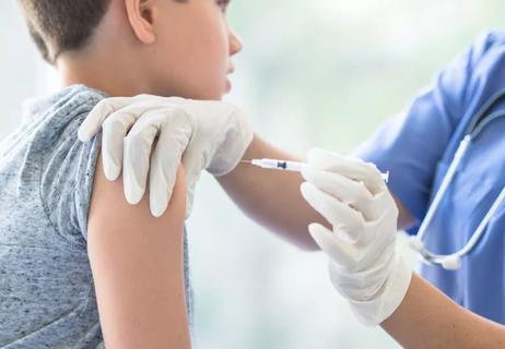 child getting vaccinated