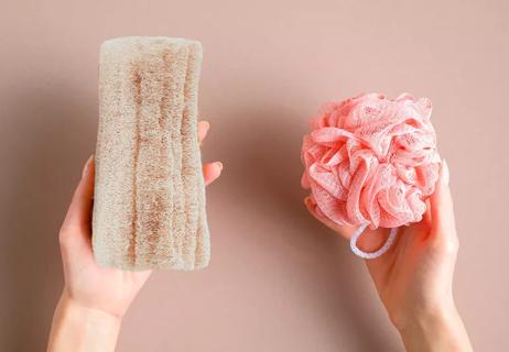 Natural and plastic loofahs