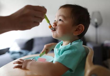 How to Have a Calm-Gulp Free Feeding