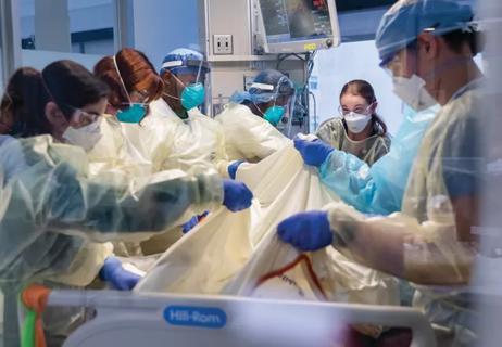 650&#215;450-Covid-Doctors-Collaborating