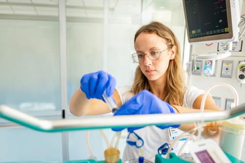 Dialysis nurse