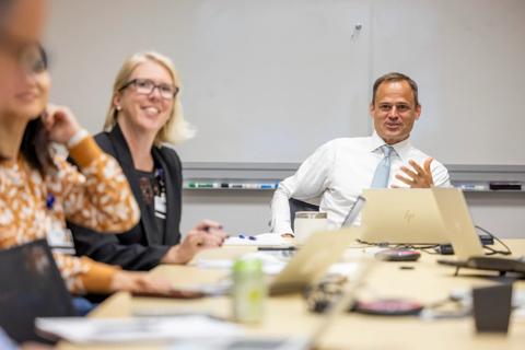 An image of Cleveland Clinic Caregivers hosting a meeting.