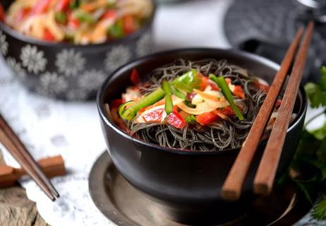 Back bean noodle salad