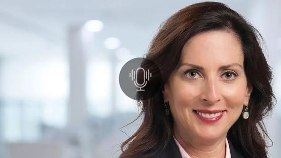 Holli Blazey headshot