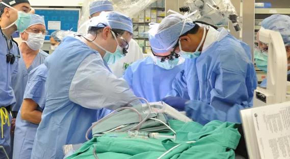 face-transplant-surg_690x380