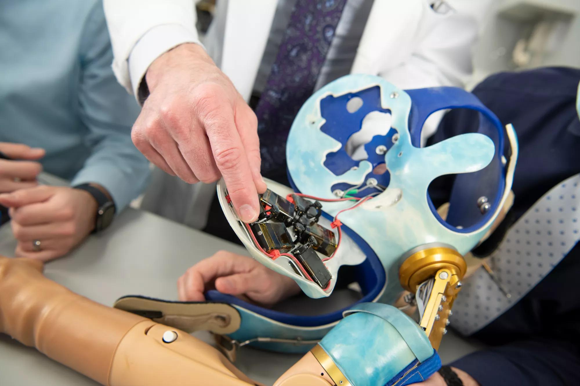 Cleveland Clinic Researchers Develop Bionic Arm that Restores