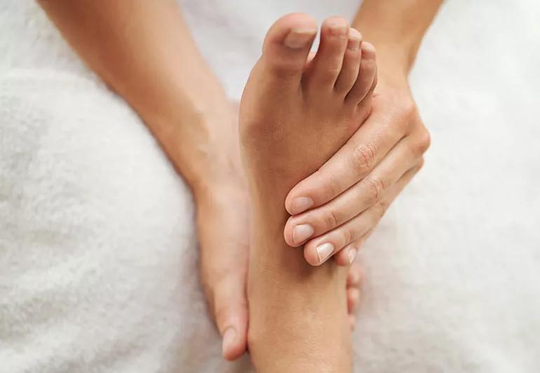 Reflexology: What It Is and How It Works